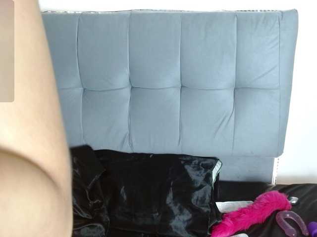 Moon-Ashley live cam on BongaCams
