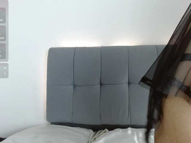 Moon-Ashley live cam on BongaCams