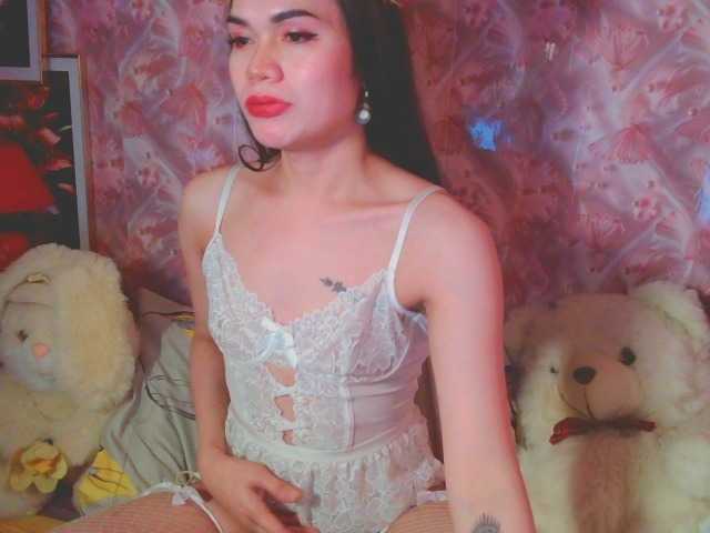 RhiSweetCock — live trans cam