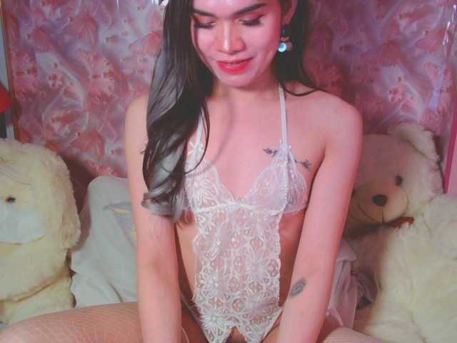 RhiSweetCock — live trans cam