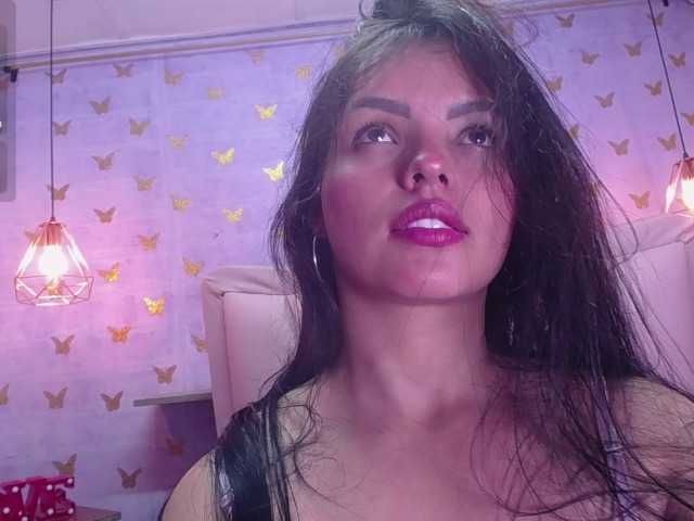 laineystone live cam preview