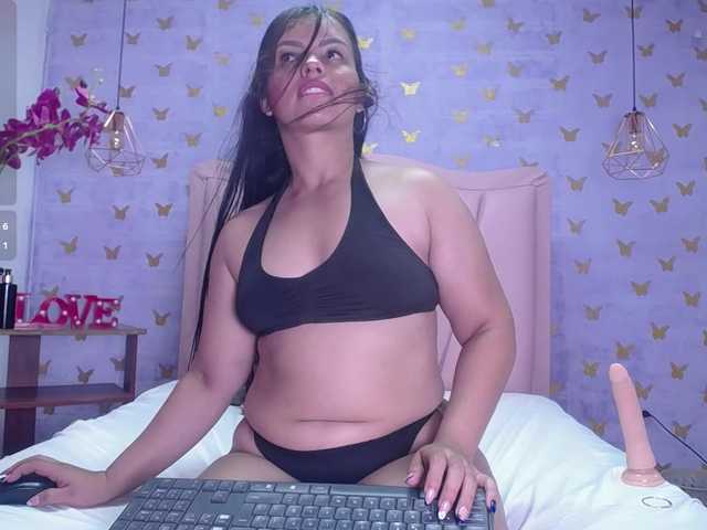 laineystone live cam on BongaCams