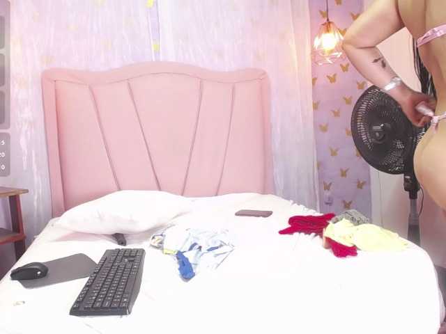 laineystone live cam on BongaCams