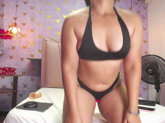 laineystone live cam on BongaCams