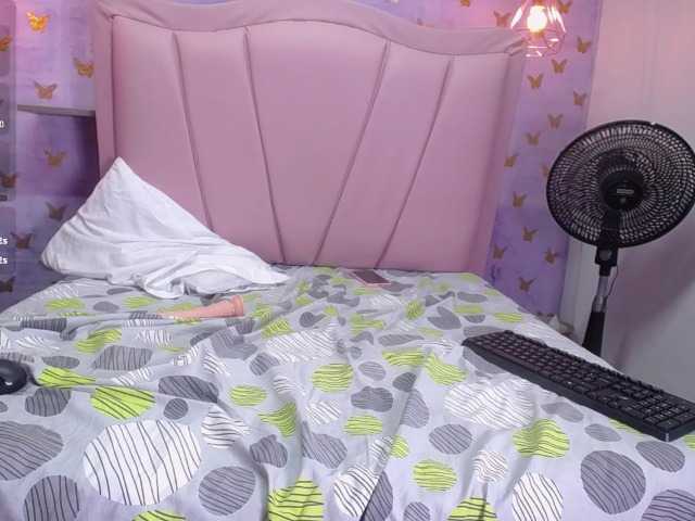 laineystone live cam on BongaCams