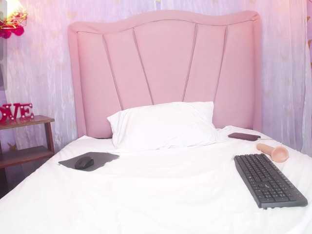 laineystone live cam on BongaCams