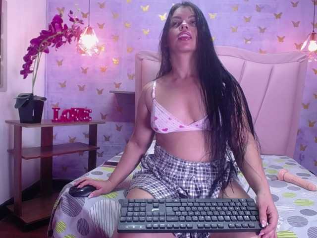 laineystone live cam on BongaCams