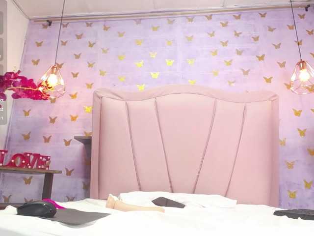 laineystone live cam on BongaCams