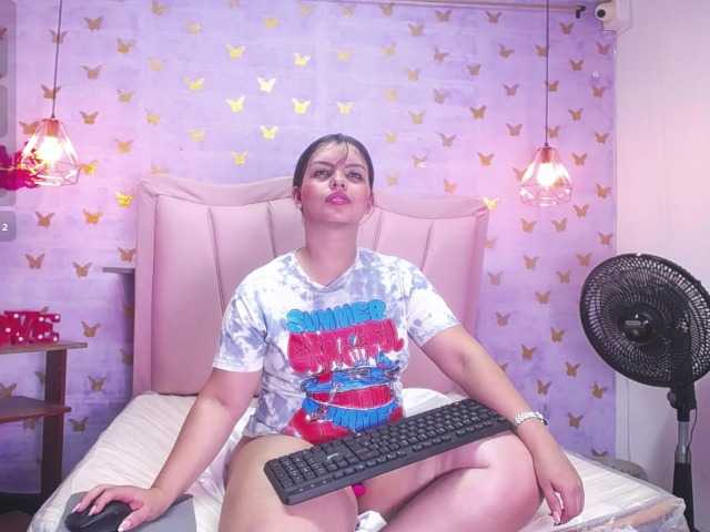 laineystone live cam on BongaCams