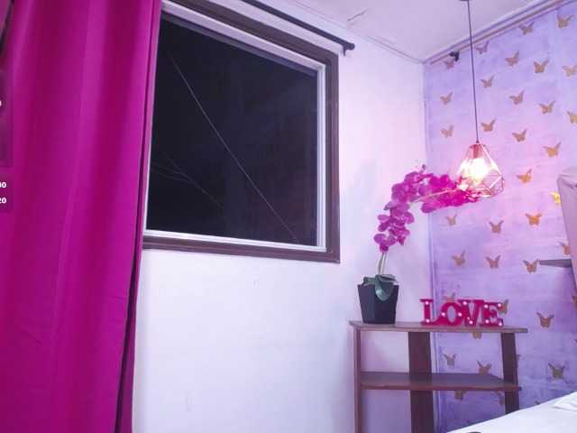 laineystone live cam on BongaCams