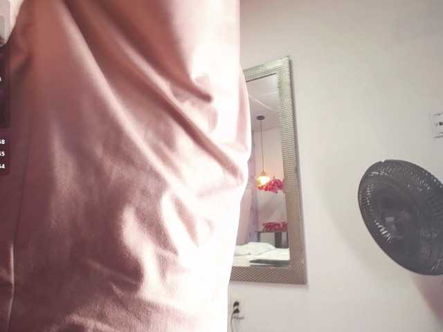 laineystone live cam on BongaCams