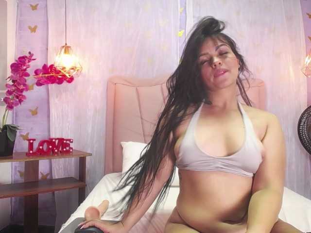 laineystone live cam on BongaCams