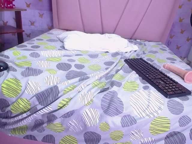 laineystone live cam on BongaCams