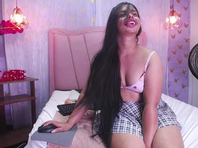 laineystone live cam on BongaCams
