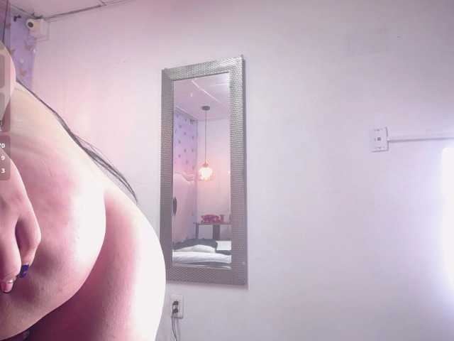 laineystone live cam on BongaCams