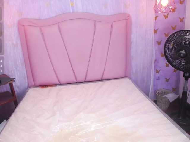 laineystone live cam on BongaCams