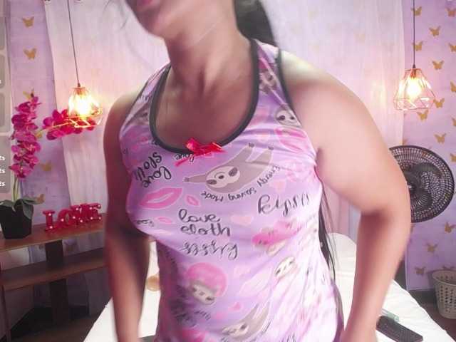 laineystone live cam on BongaCams