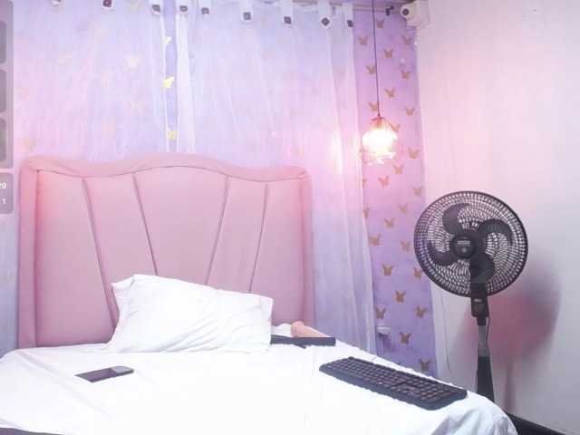 laineystone live cam on BongaCams