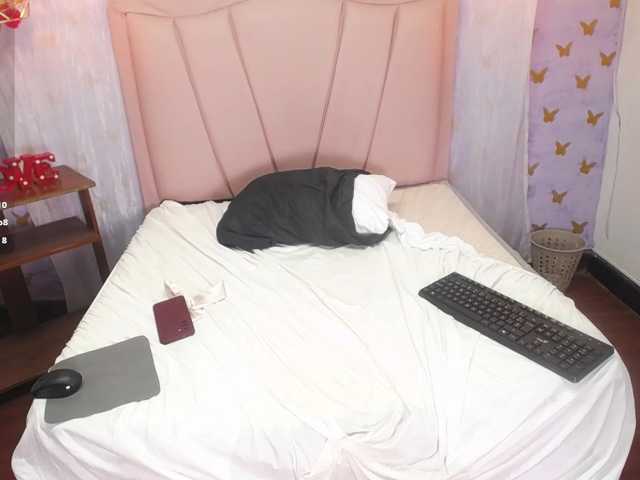 laineystone live cam on BongaCams