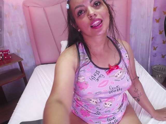 laineystone live cam on BongaCams