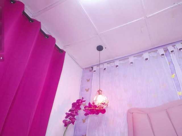 laineystone live cam on BongaCams