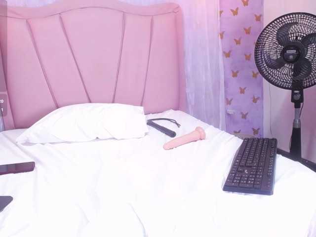 laineystone live cam on BongaCams