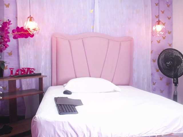 laineystone live cam on BongaCams