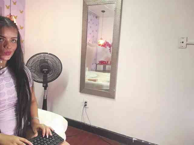 laineystone's webcam live show