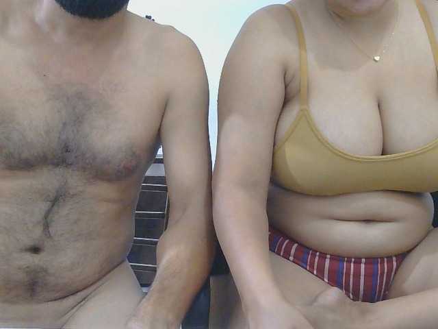 Indiancouple2 live cam on BongaCams