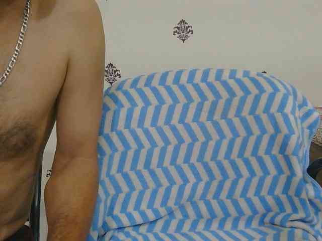 Model: Indiancouple2