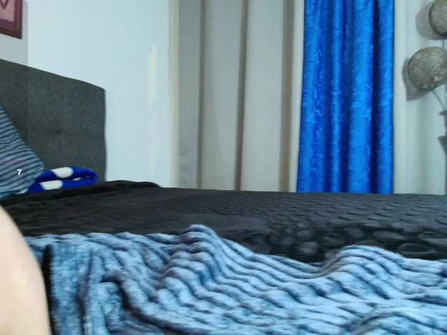 ClarisNoir — live female cam
