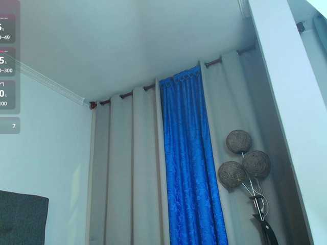 ClarisNoir live cam preview