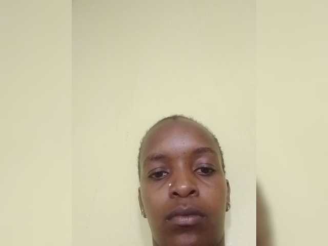 MissLunaa live cam on BongaCams