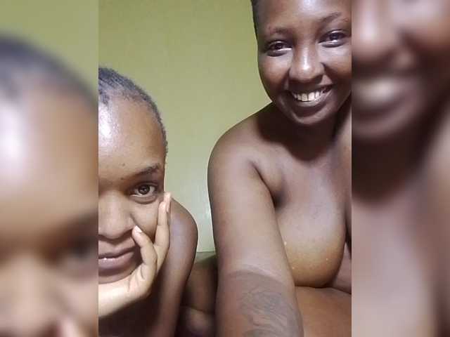 MissLunaa live cam on BongaCams