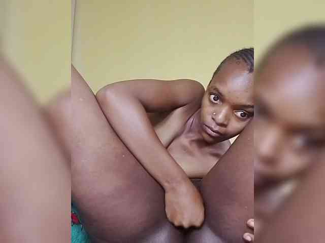 Model: MissLunaa