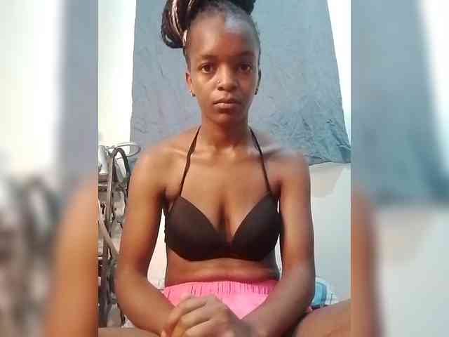 MissLunaa webcam