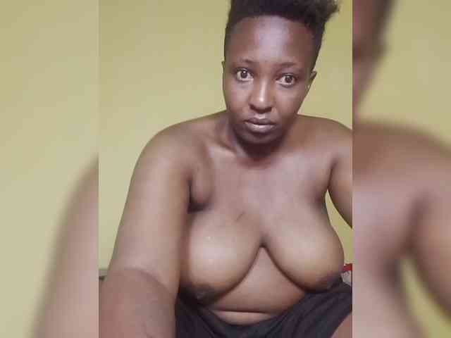 Model: MissLunaa