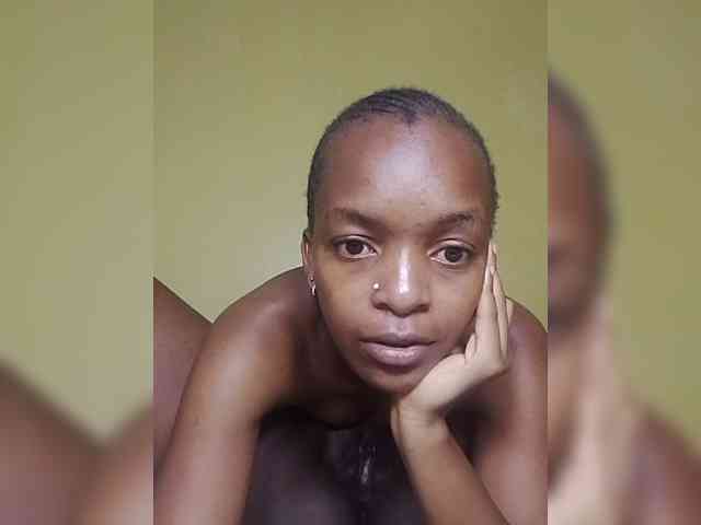 MissLunaa webcam
