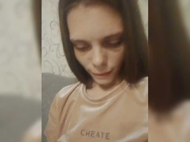 Shurochkaa live cam on BongaCams