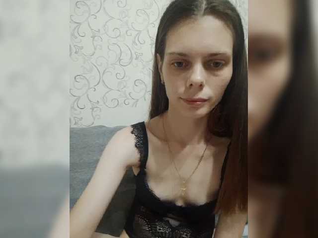 Shurochkaa live cam on BongaCams