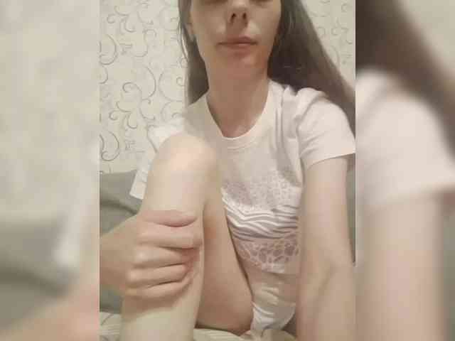 Shurochkaa webcam