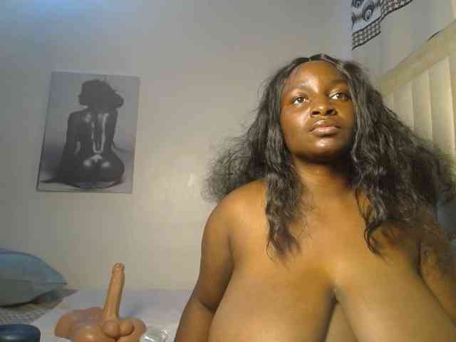 Dovecaren's cam show statistics and live stream