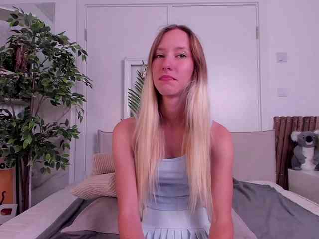 LisaBunny webcam