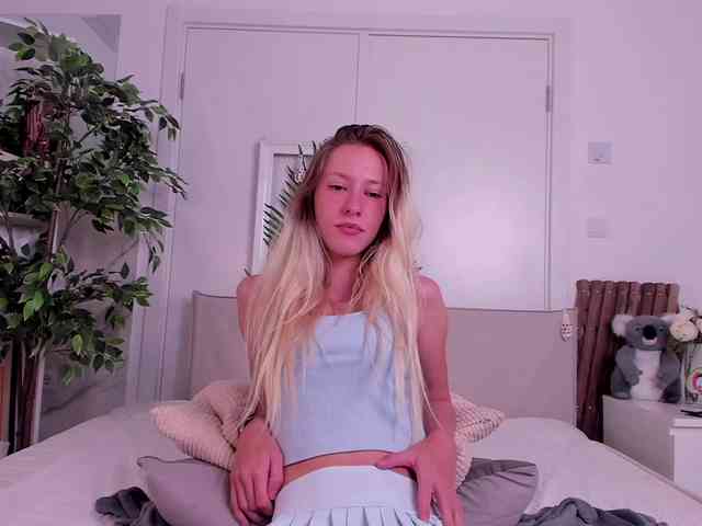 LisaBunny webcam