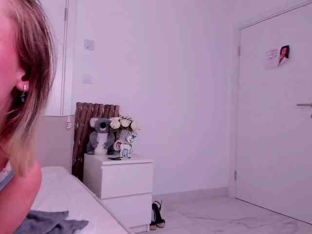 LisaBunny webcam