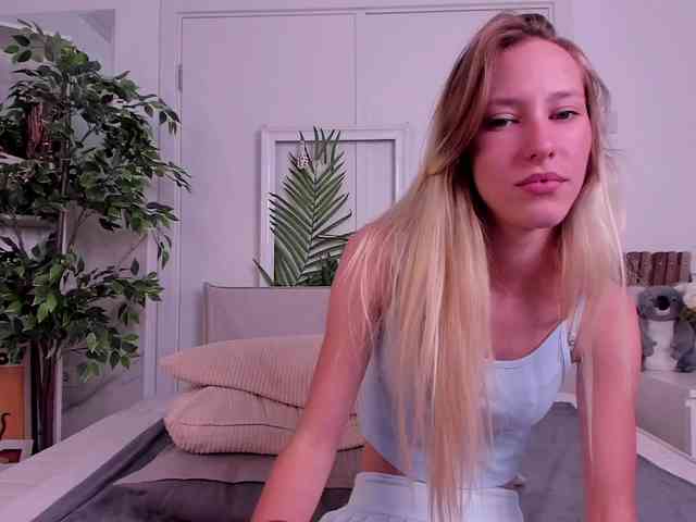 LisaBunny webcam