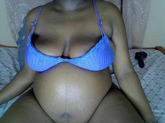 kenyanbunny live cam preview