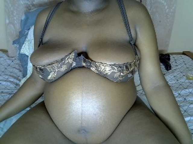 kenyanbunny live cam preview