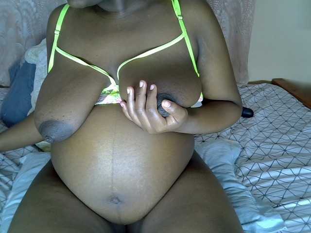 kenyanbunny live cam on BongaCams