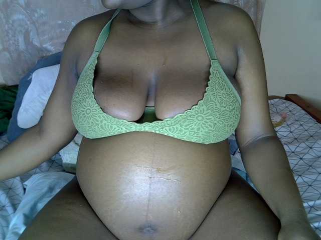 kenyanbunny live cam on BongaCams